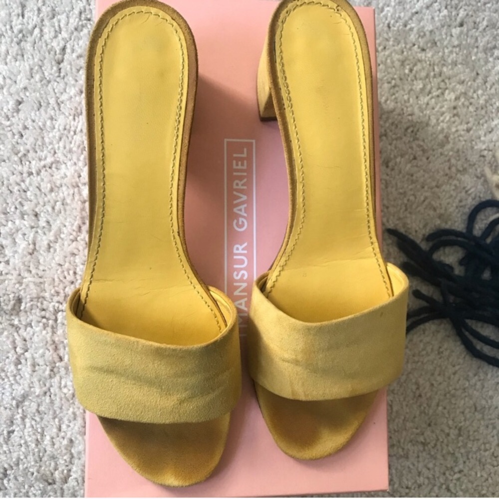 SOLD Mansur gavriel yellow mid heel sandals 6.5